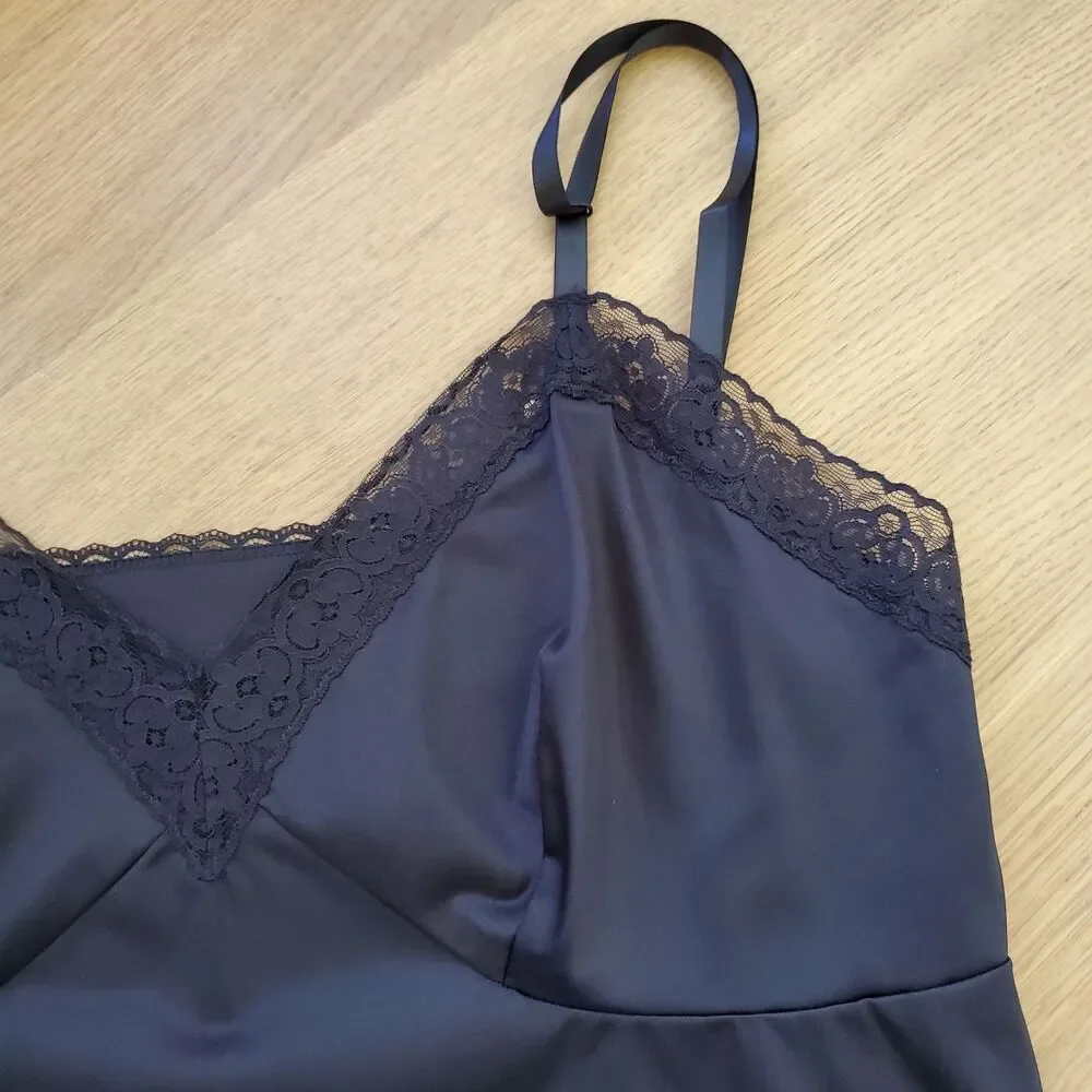 Vintage Vanity Fair Black Slip Camisole - Picture 5 of 6